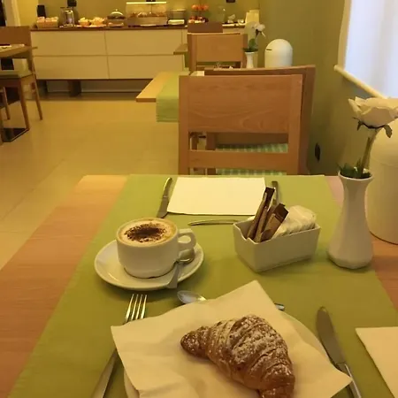 Guest House Residence 4*