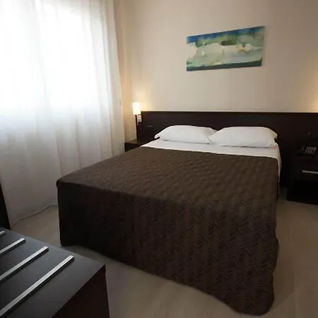 Guest House Residence Bed and Breakfast Μεσίνα