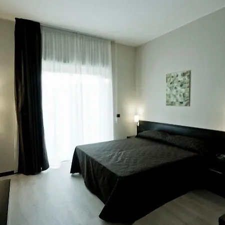Guest House Residence Bed and Breakfast Μεσίνα