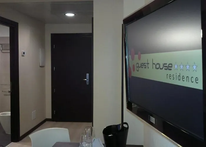 לינה וארוחת בוקר Guest House Residence מסינה