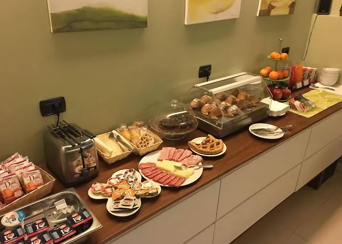 Guest House Residence לינה וארוחת בוקר