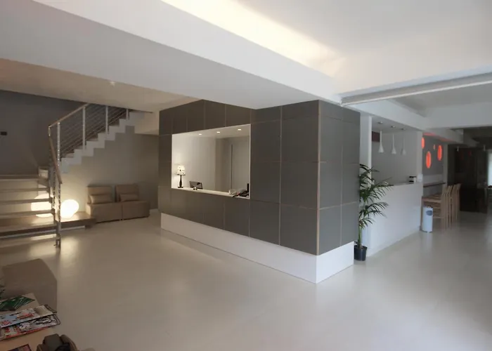 Guest House Residence 4*