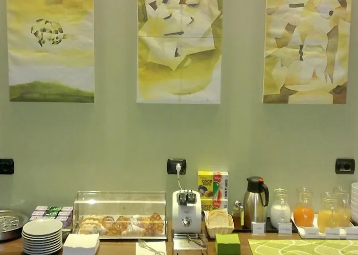 Guest House Residence לינה וארוחת בוקר