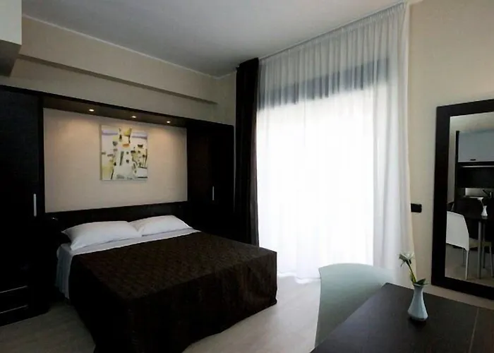 לינה וארוחת בוקר Guest House Residence מסינה