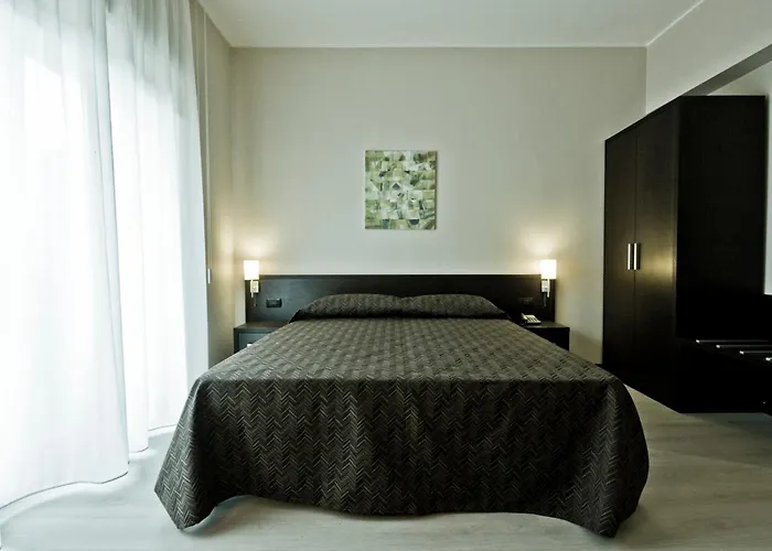 Guest House Residence 4* מסינה