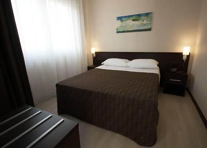 Guest House Residence לינה וארוחת בוקר מסינה